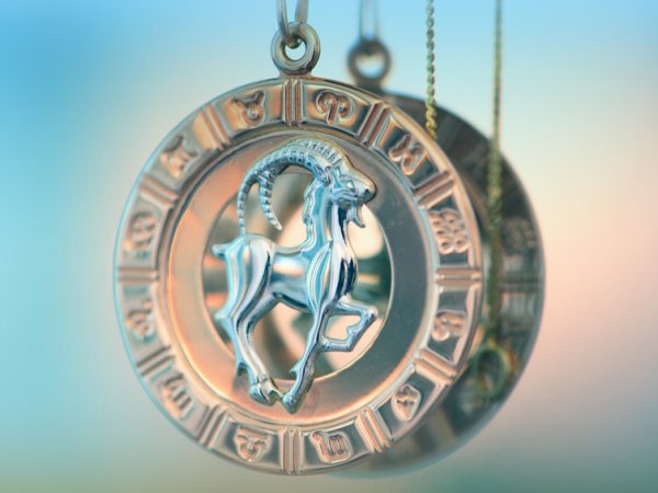 Bijou astrologique : l’effet de mode pour afficher sa personnalité !